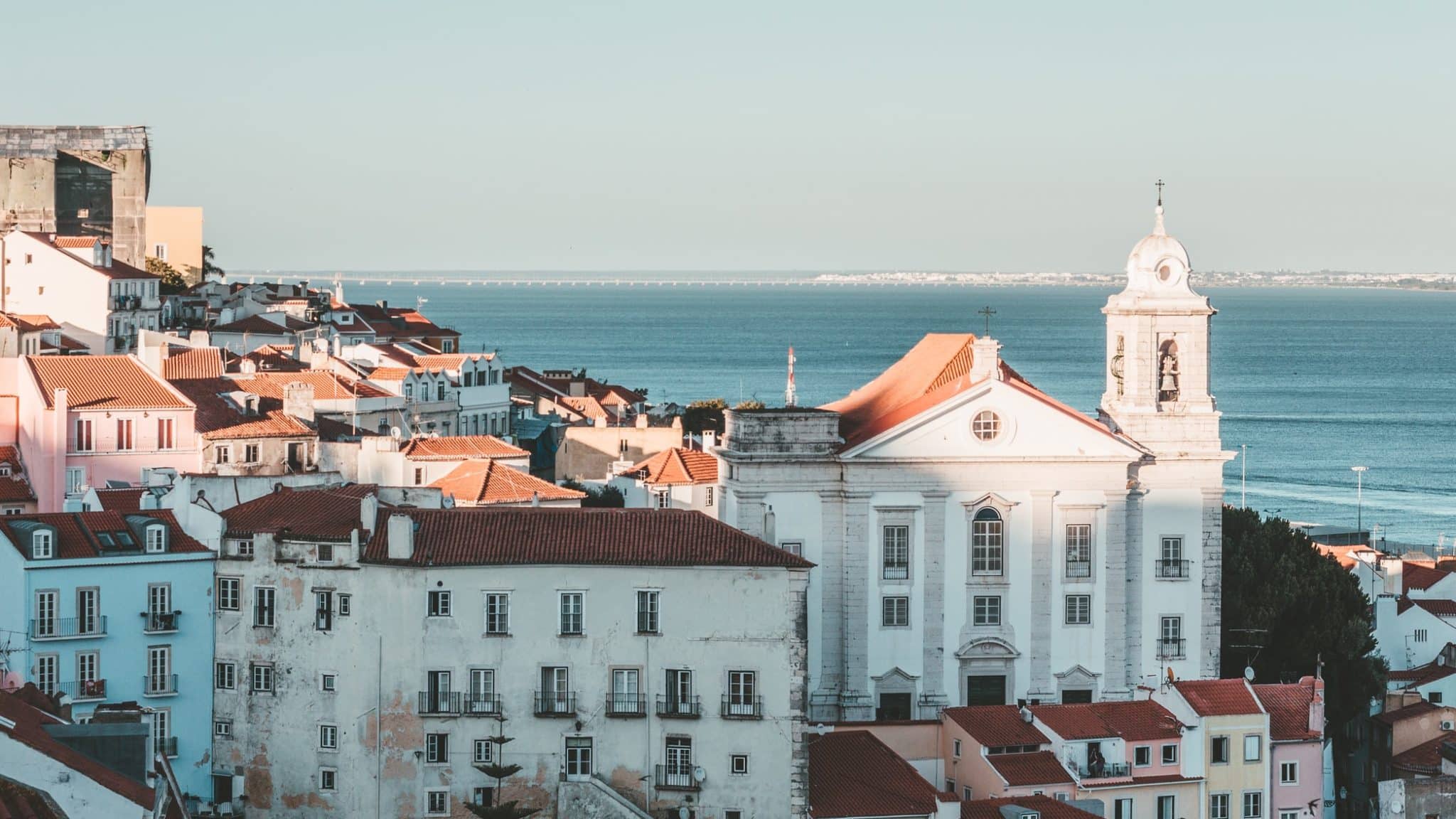 lissabon stadtteil alfama